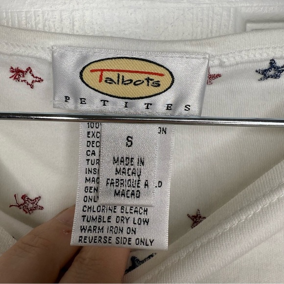 Talbots White 3/4 Sleeve White Shirt with Blue and Red Embroidered Beaded Stars - Picture 3 of 5